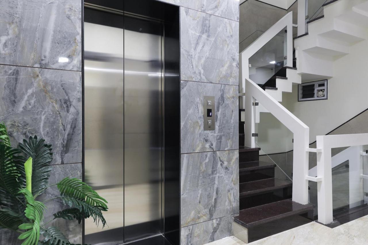 Oyo 60577 Sukhmani Residency Hotel Indore Exterior photo